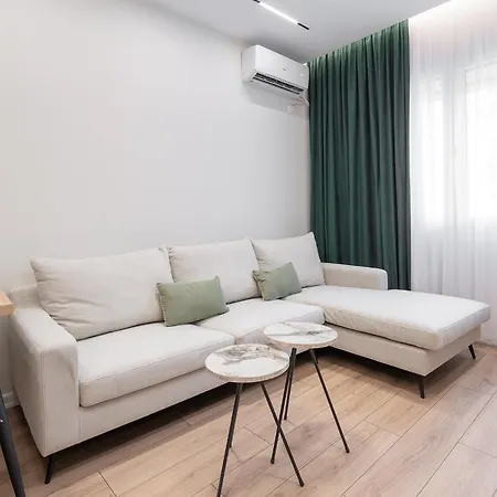 Arkle 3 * Tirana