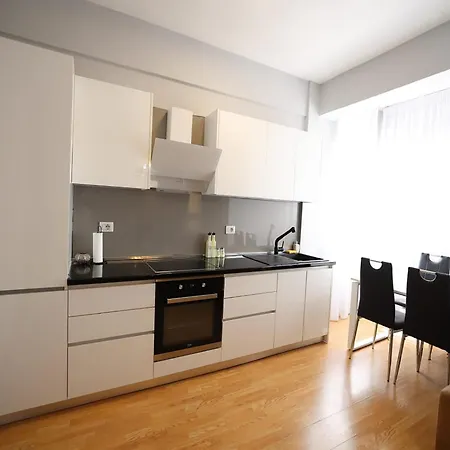 Arkle 3 * Tirana